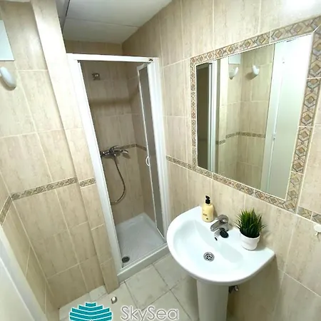 Skysea Holidays La Carihuela Appartement Torremolinos